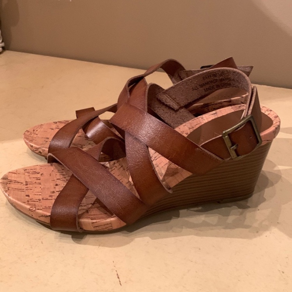 Wedge sandals
